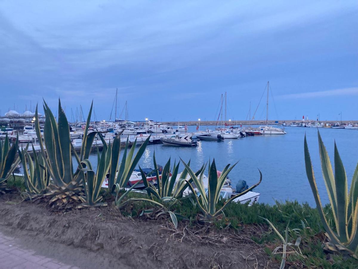 Apartaunmomento Y Disfruta!! Estepona Exterior photo